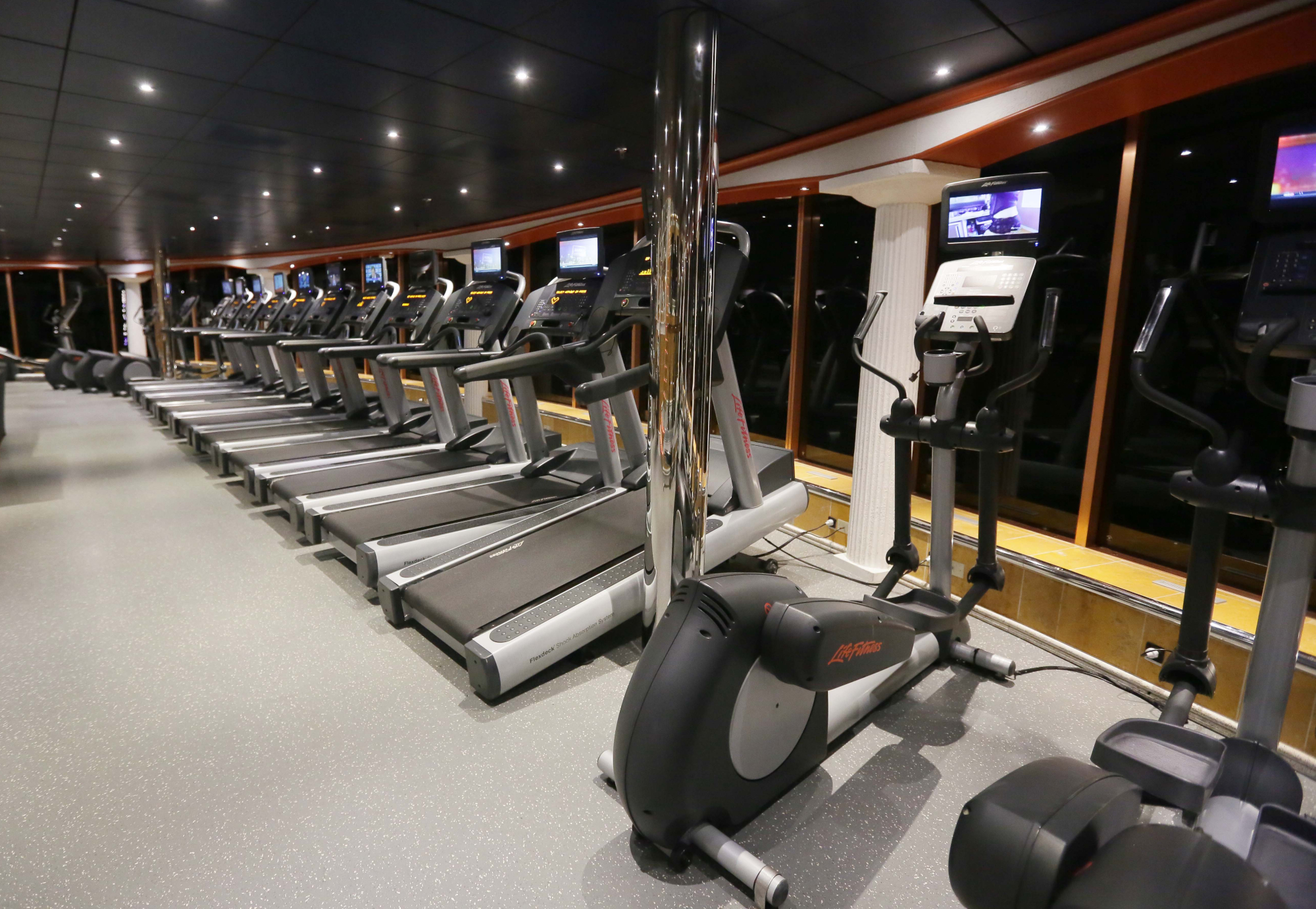 MyCruise Carnival Legend Offentlige-arealer Sport-fitness2